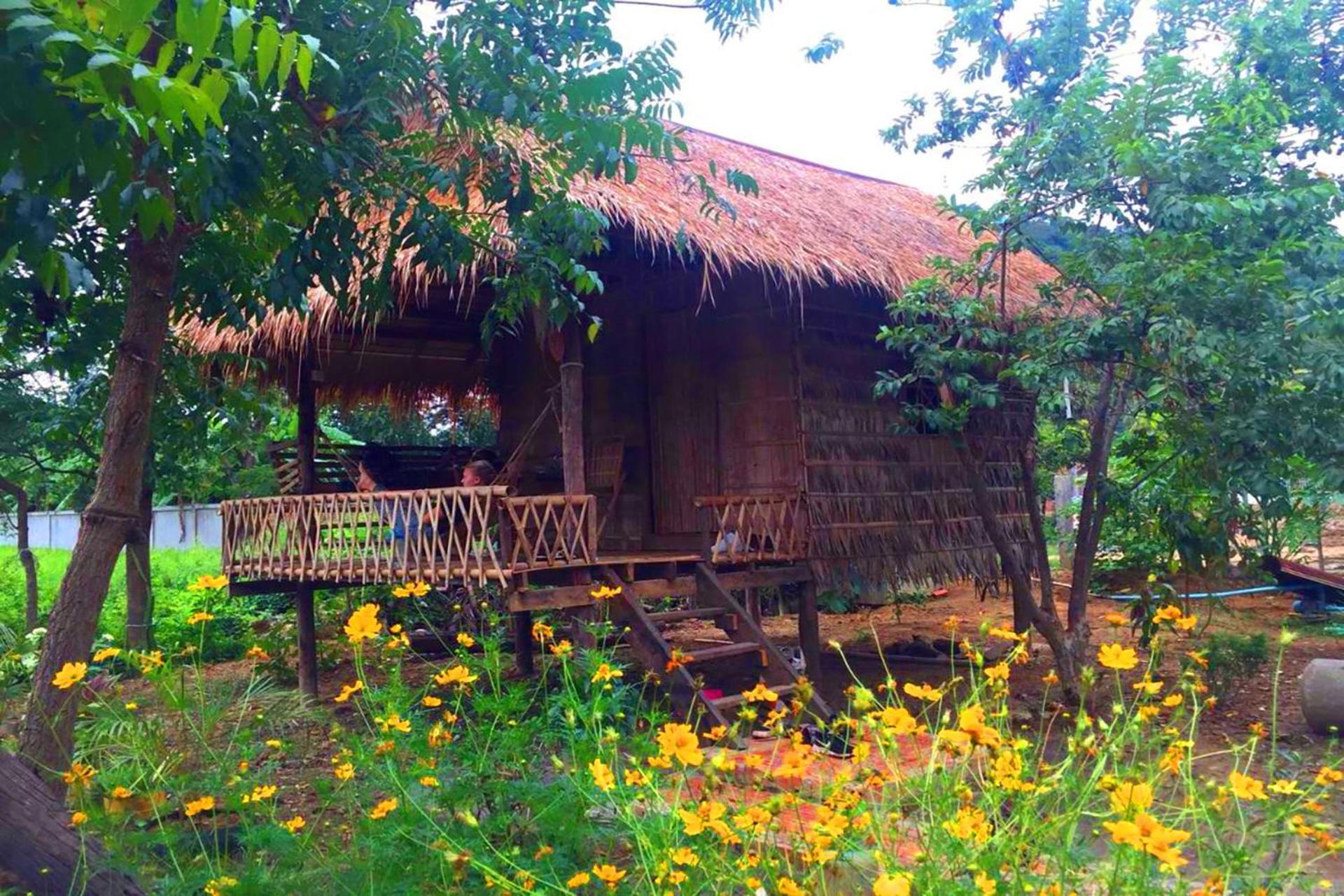 Family Batcave Homestay Battambang Exterior foto