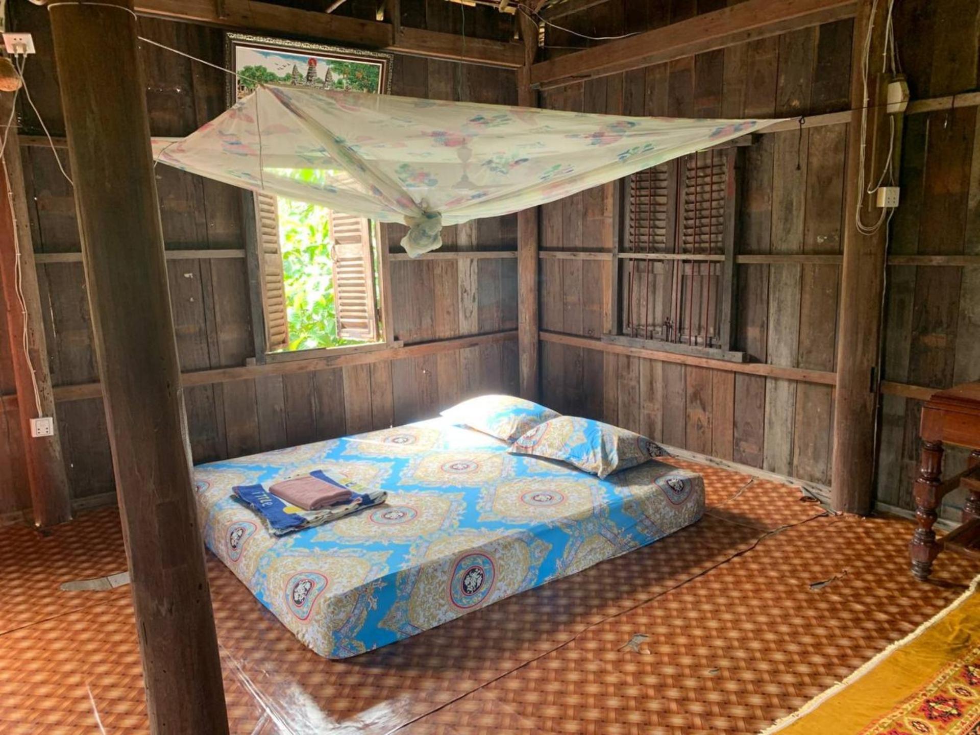 Family Batcave Homestay Battambang Exterior foto